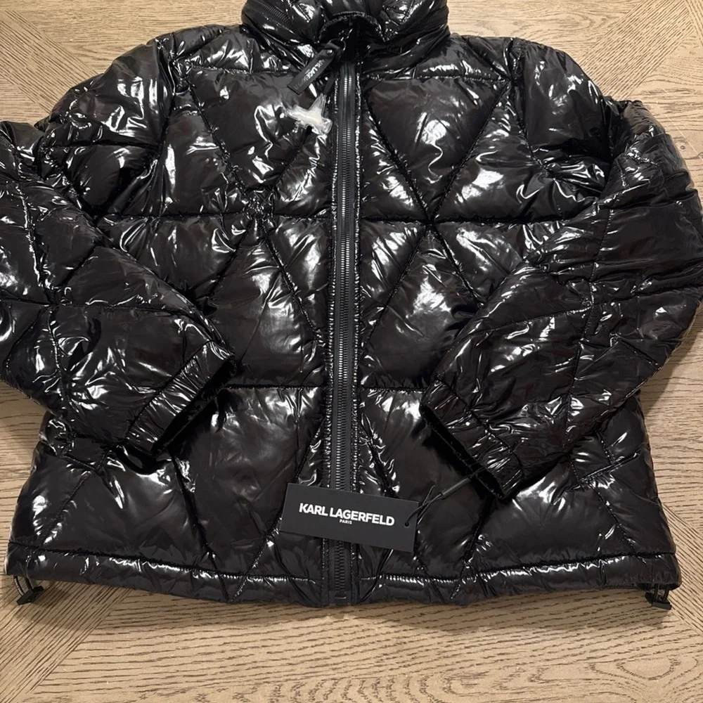 Karl Lagerfeld Paris Women's Hooded Puffer Coat. Size M Retail $320